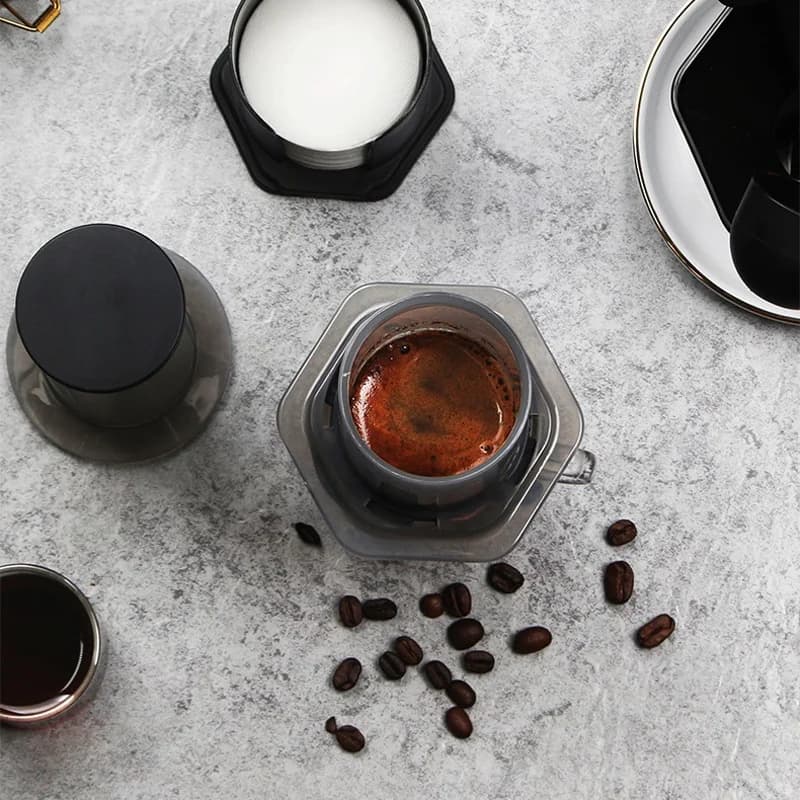 Pembuat Kopi French Press Mudah Alih