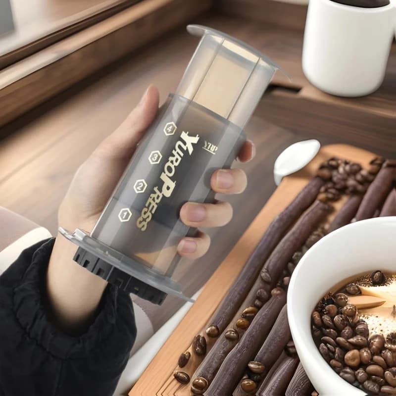 Pembuat Kopi French Press Mudah Alih
